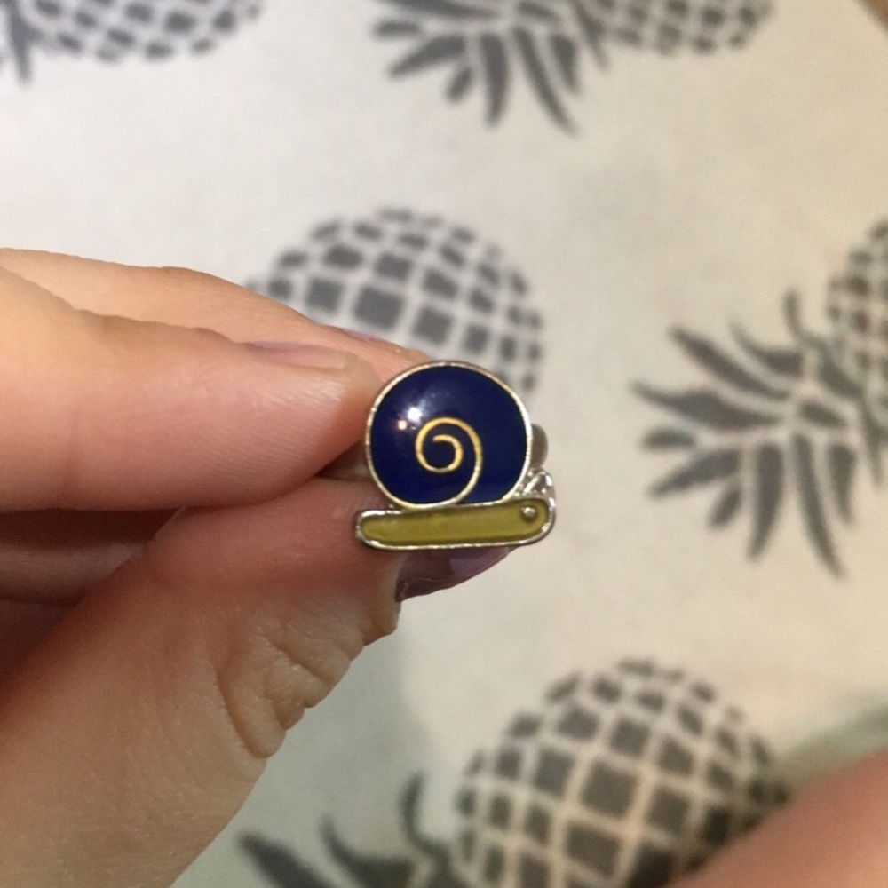 Snail mood ring